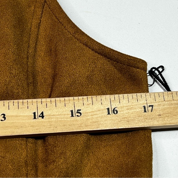 Sleeveless Suede-Look Brown Women’s Top - Picture 5 of 7